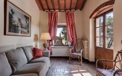 Terrazza: Marco, Mueble, Propiedad, Edificio, Ventana, Sala, Mesa, Diseño De Interiores, Comodidad, Madera