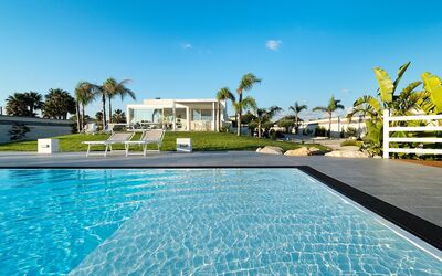 Evanthe Garden: Piscina, Propiedad, Recurso, Bienes Raíces, Vacaciones, Casa, Edificio, Casa, Inmuebles, Ocio