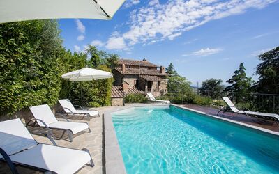 Villa i Cocciai: Piscina, Propiedad, Bienes Raíces, Edificio, Casa, Vacaciones, Inmuebles, Villa, Recurso, Ocio