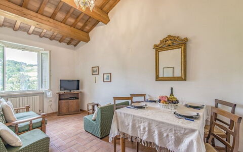 Ca Maggetti: Habitación, Propiedad, Mueble, Edificio, Diseño De Interiores, Casa, Techo, Pared, Mesa, Suelo