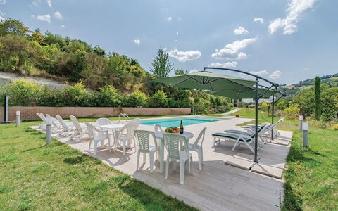 Ca Maggetti: Propiedad, Bienes Raíces, Paisaje Natural, Casa, Inmuebles, Barrio Residencial, Edificio, Piscina, Patio Interior, Casa