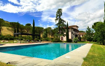Agriturismo La Canonica: Piscina, Propiedad, Inmuebles, Bienes Raíces, Casa, Casa, Edificio, Barrio Residencial, Ocio, Agua