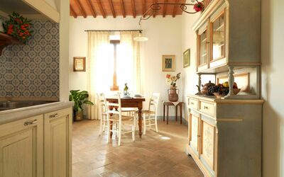 Canonica N.5: Propiedad, Habitación, Mueble, Edificio, Suelo, Diseño De Interiores, Casa, Encendiendo, Techo, Cocina