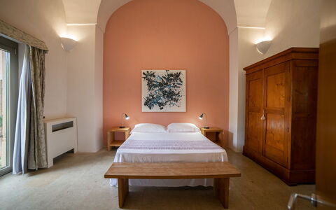 Masseria Lentisco: Habitación, Mueble, Cama, Habitación, Propiedad, Diseño De Interiores, Marco De La Cama, Suelo, Edificio, Sábana