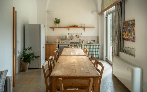 Masseria Lentisco: Habitación, Mueble, Propiedad, Diseño De Interiores, Edificio, Suelo, Mesa, Casa, Madera Dura, Comedor