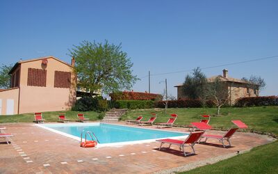 Agriturismo Vallone a Cabbiavoli - Castelfiorentino, Toscana, Italia - Fienile Giallo - Melo