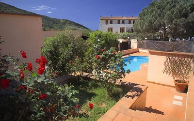 Rosa Di Nisporto: Propiedad, Bienes Raíces, Casa, Edificio, Piscina, Villa, Departamento, Casa, Yarda, Patio Interior