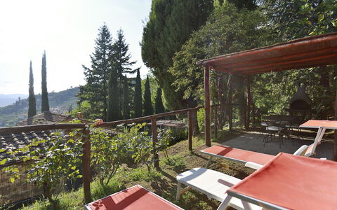 Borgo Antico Paolo: Propiedad, Árbol, Bienes Raíces, Habitación, Casa, Vacaciones, Edificio, Hill Station, Mesa, Techo