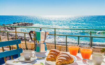 Il Balcone Sul Prino - Imperia: Comida, Vajilla, Mesa, Cielo, Agua, Propiedad, Mueble, Azul, Azur, Plato