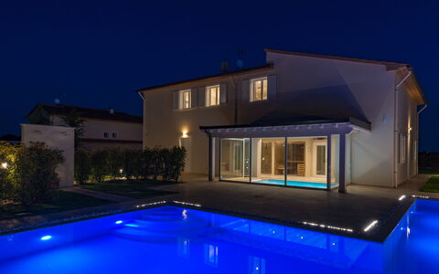 Villa Le Terme: Casa, Propiedad, Casa, Piscina, Arquitectura, Encendiendo, Edificio, Bienes Raíces, Villa, Inmuebles