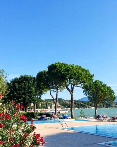 Desenzano 617: Agua, Cielo, Planta, Flor, Piscina, Árbol, Arecales, Costeras Y Los Accidentes Geográficos Oceánico, Paisaje Natural, Ocio