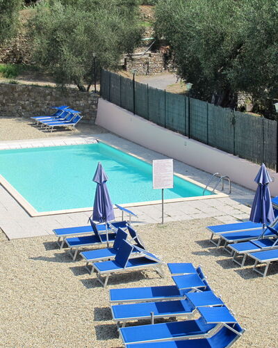 Diano Marina 624: Planta, Piscina, Azul, Agua, Mueble Para Exteriores, Sombra, Sunlounger, Árbol, Hierba, Ocio