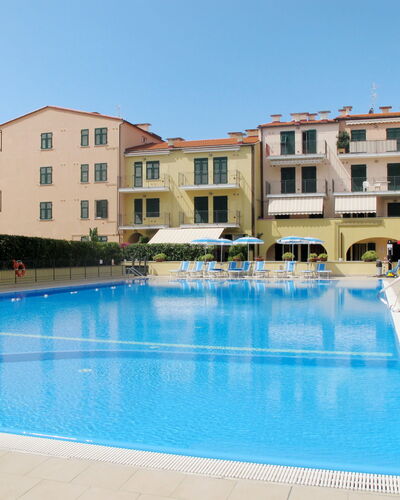 Cala Azzurra (Imp312): Agua, Edificio, Ventana, Propiedad, Tiempo De Día, Cielo, Piscina, Planta, Azur, Casa