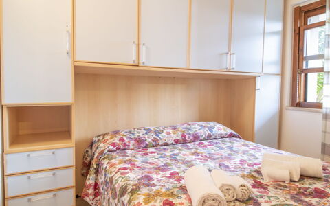Barbie: Mueble, Gabinetes, Ventana, Comodidad, Edificio, Marco De La Cama, Madera, Cama, Suelo, Piso