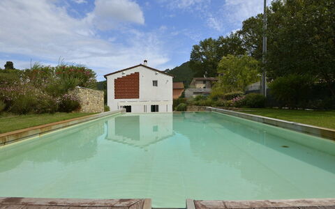 Villa San Lorenzo: Propiedad, Piscina, Casa, Bienes Raíces, Edificio, Ocio, Vacaciones, Inmuebles, Villa, Casa