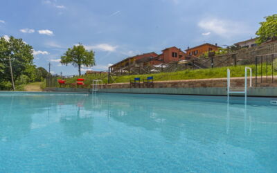 Alle Fornaci: Agua, Cielo, Nube, Edificio, Planta, Propiedad, Casa, Árbol, Piscina, Ocio