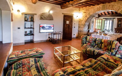 Alojamiento:&nbsp;Casale Rosennano 800.1
