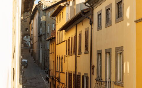 Appartamento Zefferini: Cielo, Ventana, Edificio, Barrio, Casa, Beige, Fachada, Tintes Y Sombras, Ciudad