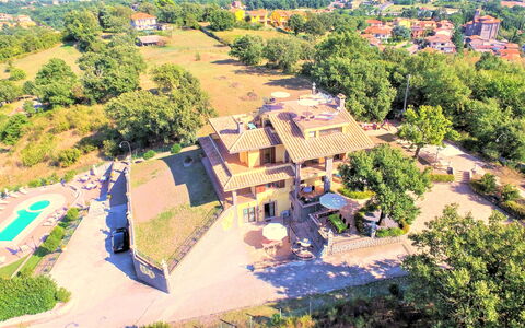 I Gigli di Montefiascone: Barrio Residencial, Inmuebles, Vista Panorámica, Hacienda, Eco Hotel, Recurso, Piscina, Villa, Mansión, Paisajismo