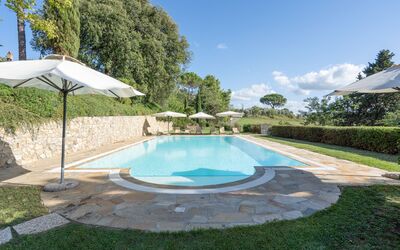 Parrino: Agua, Cielo, Planta, Piscina, Nube, Árbol, El Terreno Del Lote, Sombra, Arecales, Barrio Residencial