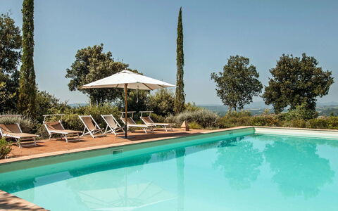 Lavacchio 16: Agua, Cielo, Propiedad, Planta, Piscina, Árbol, Sombra, Mueble Para Exteriores, Ocio, Material Compuesto