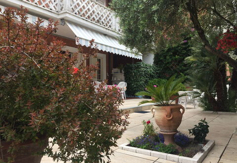 Casa Matilde: Propiedad, Casa, Bienes Raíces, Casa, Edificio, Botánica, Maceta, Planta De Casa, Patio, Árbol