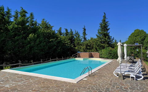 Villa Martina: Piscina, Propiedad, Bienes Raíces, Casa, Ocio, Inmuebles, Edificio, Villa, Casa, Vacaciones