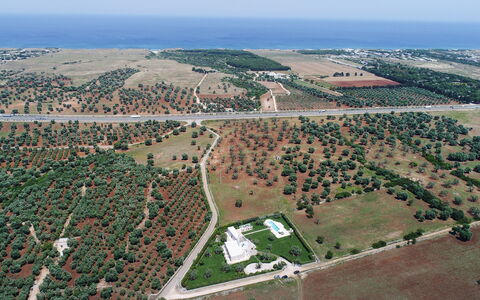 Masseria Villa Il Frantoio: Fotografía Aérea, Vista Panorámica, El Terreno Del Lote, Barrio Residencial, Suburbio, Diseño Urbano, Fotografía, Paisaje, Llanura, Bienes Raíces