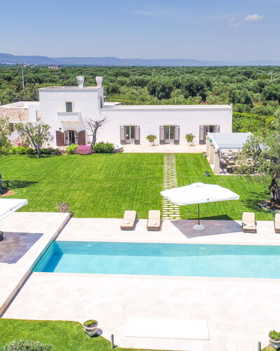 Masseria Villa Il Frantoio: Propiedad, Casa, Inmuebles, Barrio Residencial, Edificio, Bienes Raíces, Piscina, Hierba, Casa, El Terreno Del Lote