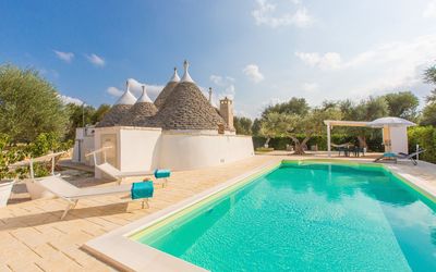 Trullo Del Mandarino: Propiedad, Piscina, Edificio, Villa, Bienes Raíces, Casa, Inmuebles, Vacaciones, Ocio, Arquitectura