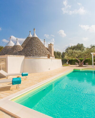 Trullo Del Mandarino: Propiedad, Piscina, Edificio, Villa, Bienes Raíces, Casa, Inmuebles, Vacaciones, Ocio, Arquitectura