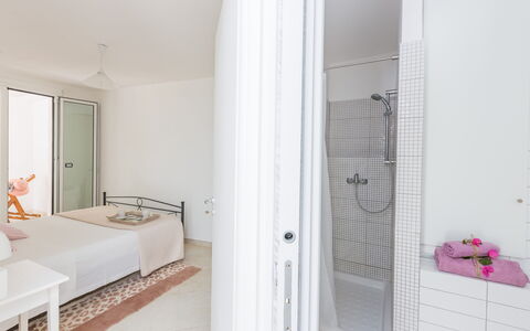 Casa Bianca: Habitación, Propiedad, Baño, Diseño De Interiores, Casa, Edificio, Suelo, Loseta, Bienes Raíces, Arquitectura