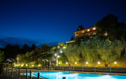 Villa Alfresco: Piscina, Noche, Recurso, Eco Hotel, La Iluminación Del Paisaje, Ciudad De Vacaciones, Thermae, Mueble Para Exteriores, Hotel, Villa