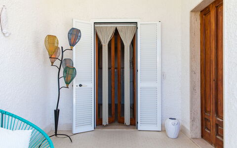 Villa Fontanelle: Propiedad, Puerta, Textil, Madera, Diseño De Interiores, Casa, Piso, Suelo, Arte, Edificio