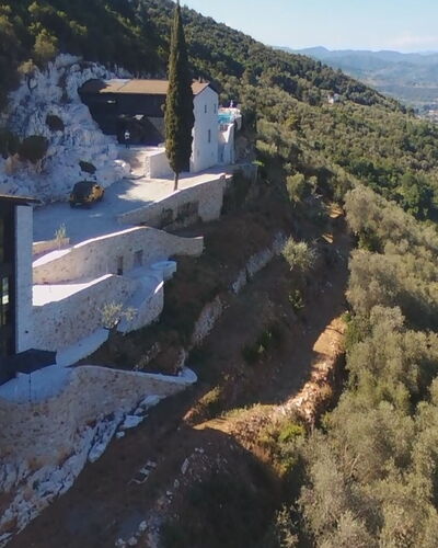 Villetta Farfallina: Propiedad, Fenómeno Geológico, Hill Station, Fotografía Aérea, Montaña, Casa, Arquitectura, Pueblo, Fotografía, Edificio