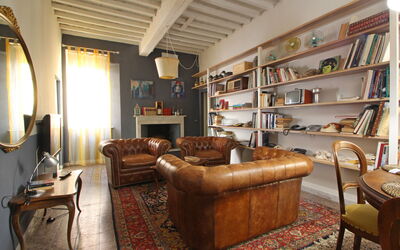 Geco 1: Edificio, Sala, Habitación, Propiedad, Mueble, Diseño De Interiores, Casa, Techo, Bienes Raíces, Casa