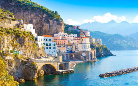 Loft In Sorrento: Agua, Cielo, Montaña, Edificio, Los Recursos Hídricos, Planta, Azul, Azur, Naturaleza, Paisaje Natural