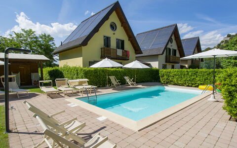 Viola (Blu601)