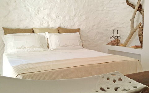 Villa Giunone: Producto, Habitación, Propiedad, Cama, Textil, Diseño De Interiores, Pared, Lecho, Linos, Habitación
