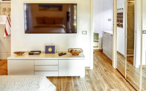 Studio Fede - Levanto: Gabinetes, Madera, Mostrador, Diseño De Interiores, Suelo, Piso, Pared, Beige, Comodidad, Cocina