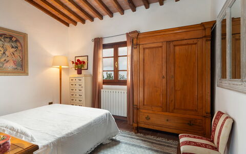 Villa Elisa: Mueble, Cama, Habitación, Diseño De Interiores, Piso, Madera, Suelo, Techo, Lecho, Cajón