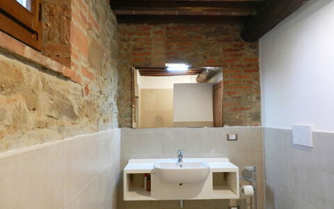 San Lorenzo: Marrón, Grifo, Lavabo, Propiedad, Arreglo De Tubería, Lavabo Del Baño, Baño, Madera, Encendiendo