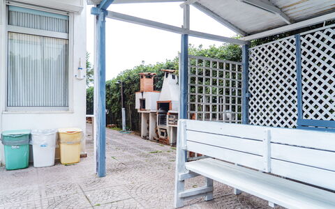 La Terrazza Di Santa Marinella: Propiedad, Azur, Azul, Planta, Sombra, Edificio, Madera, Ventana, Bienes Raíces, Barril