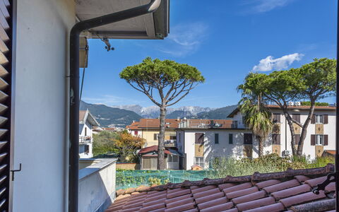 Residenza Garosi: Cielo, Planta, Nube, Tiempo De Día, Propiedad, Edificio, Ventana, Azur, Naturaleza, Árbol