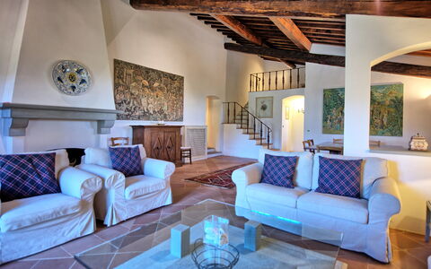 Villa Paneretta: Mueble, Propiedad, Sofá, Mesa, Azur, Marco, Sala, Sofá Cama, Diseño De Interiores, Arquitectura