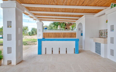 Masseria Tufo Bianco: Planta, Propiedad, Edificio, Azur, Madera, Sombra, Diseño De Interiores, Arquitectura, Suelo, Porche