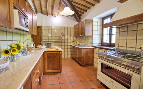 Palazzo Bello: Gabinetes, Mostrador, Lavabo, Mueble, Fregadero, Estufa De Cocina, Diseño De Interiores, Madera, Cocina, Grifo