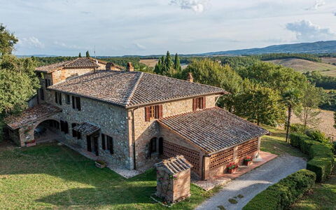 Palazzo Bello: Casa, Arquitectura, Paisaje, Inmuebles, Techo, Casa, Área Rural, Casa De Campo, Cabaña, Mansión