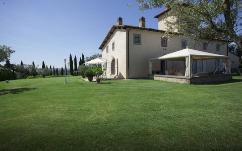 Chianti Fornace 1: Cielo, Edificio, Planta, Propiedad, Ventana, Árbol, Casa, Puerta, El Terreno Del Lote, Paisaje