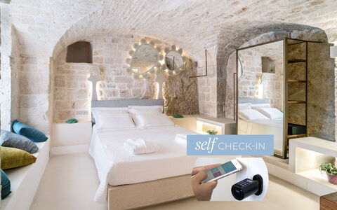 Alojamiento:&nbsp;Room Romantic Grotta Dei Millenari 6